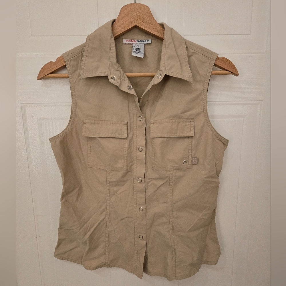 Mac&Jac Size 4 Beige Sleeveless Button-Up Shirt